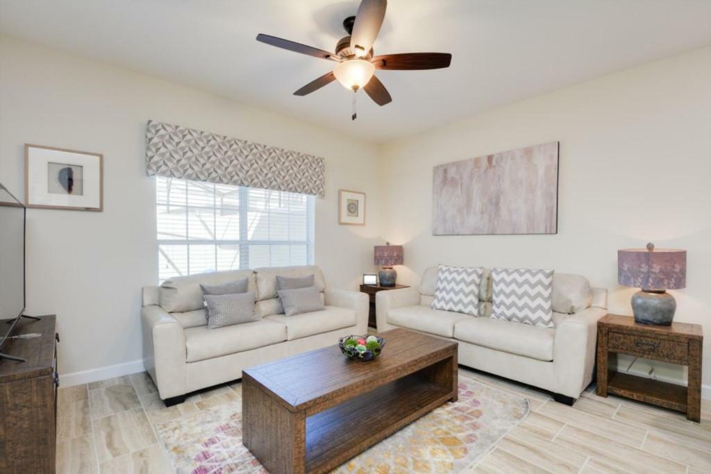 Pleasant House In Storey Lake Near Disney Kissimmee Exterior foto