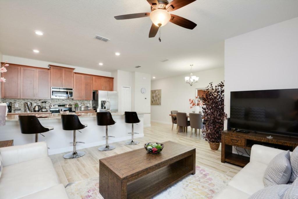 Pleasant House In Storey Lake Near Disney Kissimmee Exterior foto